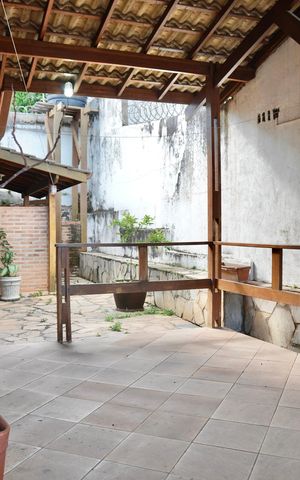Casa à venda com 430m², 3 quartos e 1 vaga Casa à venda com 430m², 3 quartos e 1 vagaEdícula- Área Externa