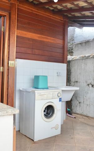 Casa à venda com 430m², 3 quartos e 1 vaga Casa à venda com 430m², 3 quartos e 1 vagaEdícula- Área de Serviço