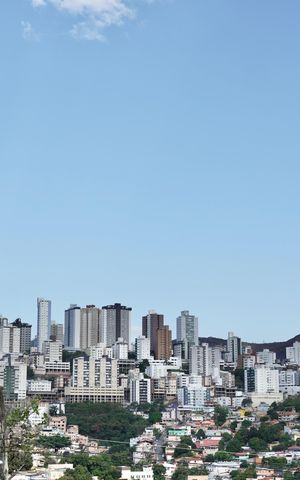 Casa à venda com 430m², 3 quartos e 1 vaga Casa à venda com 430m², 3 quartos e 1 vagaVista