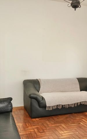 Casa à venda com 430m², 3 quartos e 1 vaga Casa à venda com 430m², 3 quartos e 1 vagaSala