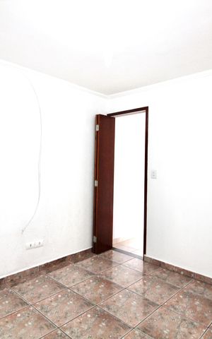Casa para alugar com 50m², 1 quarto e 6 vagasQuarto 1
