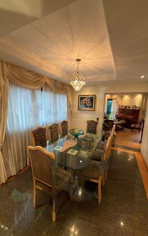 Apartamento à venda com 200m², 4 quartos e 4 vagas
