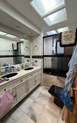 Apartamento à venda com 200m², 4 quartos e 4 vagas
