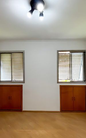 Apartamento para alugar com 130m², 3 quartos e 1 vaga