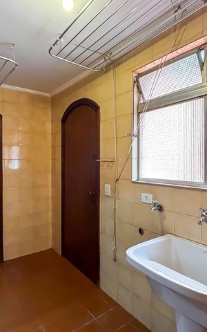 Apartamento para alugar com 130m², 3 quartos e 1 vaga