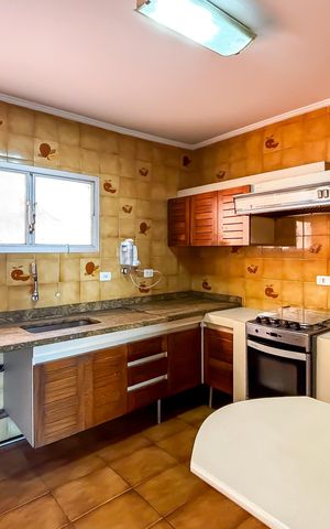 Apartamento para alugar com 130m², 3 quartos e 1 vaga