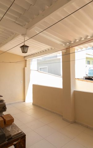 Casa à venda com 171m², 2 quartos e 2 vagasVaranda