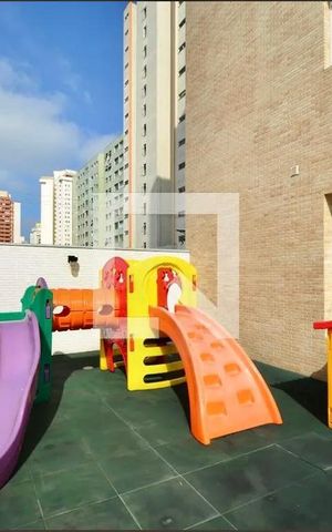 Apartamento à venda com 56m², 2 quartos e 1 vaga Apartamento à venda com 56m², 2 quartos e 1 vagaÁrea comum - Playground