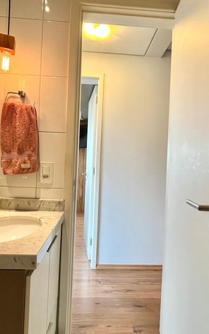 Apartamento à venda com 56m², 2 quartos e 1 vaga Apartamento à venda com 56m², 2 quartos e 1 vagaBanheiro Corredor