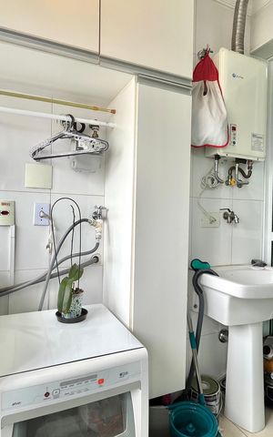 Apartamento à venda com 56m², 2 quartos e 1 vaga Apartamento à venda com 56m², 2 quartos e 1 vagaÁrea de Serviço