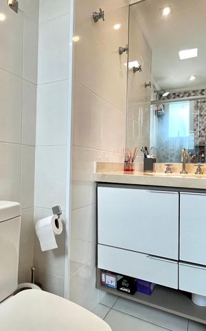 Apartamento à venda com 56m², 2 quartos e 1 vaga Apartamento à venda com 56m², 2 quartos e 1 vagaBanheiro da Suíte
