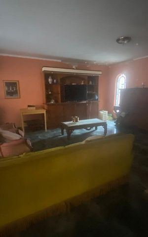 Casa à venda com 350m², 3 quartos e 6 vagas