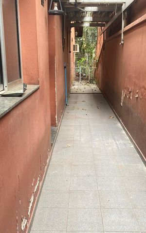 Casa à venda com 350m², 3 quartos e 6 vagas