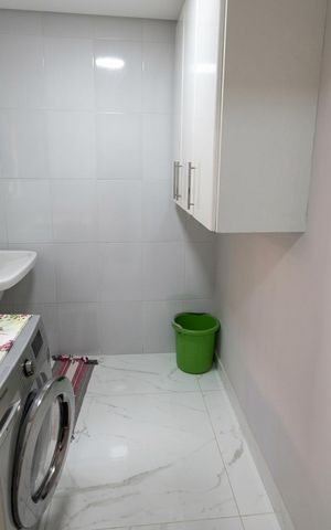 Casa à venda com 240m², 3 quartos e 6 vagas