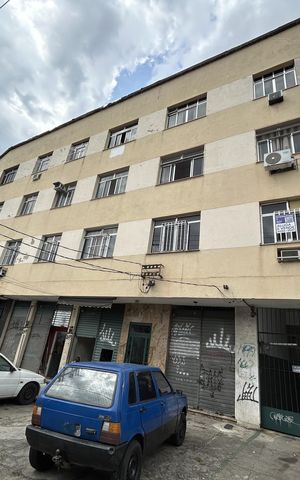 Apartamento para alugar com 80m², 2 quartos e 1 vagaFachada + placa