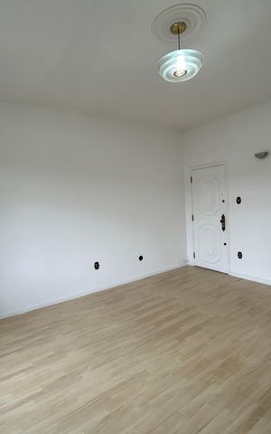 Apartamento para alugar com 80m², 2 quartos e 1 vagaSala