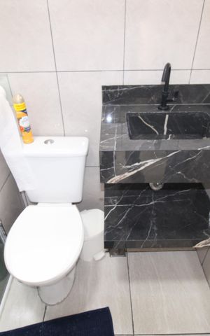 Apartamento para alugar com 49m², 2 quartos e sem vagaBanheiro