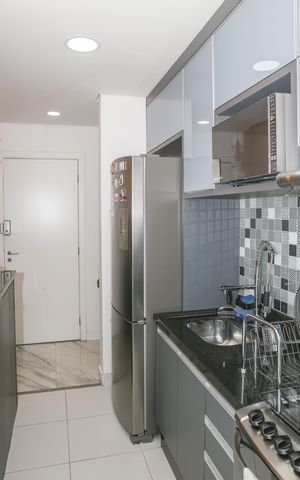 Apartamento para alugar com 51m², 2 quartos e 1 vaga Apartamento para alugar com 51m², 2 quartos e 1 vagaCozinha e Área de Serviço