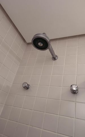 Apartamento para alugar com 58m², 2 quartos e 2 vagasBanheiro