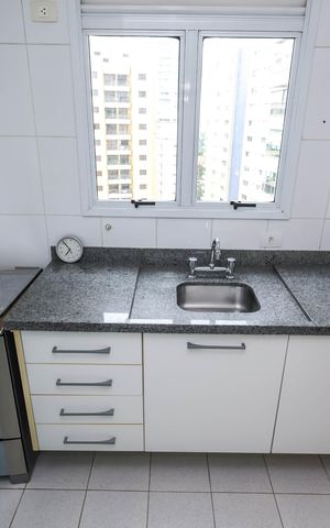 Apartamento para alugar com 58m², 2 quartos e 2 vagasCozinha