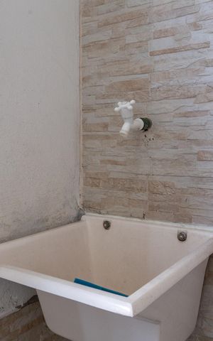 Casa à venda com 105m², 3 quartos e 2 vagasÁrea de Serviço