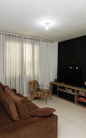 Casa à venda com 166m², 4 quartos e 4 vagasSala 2