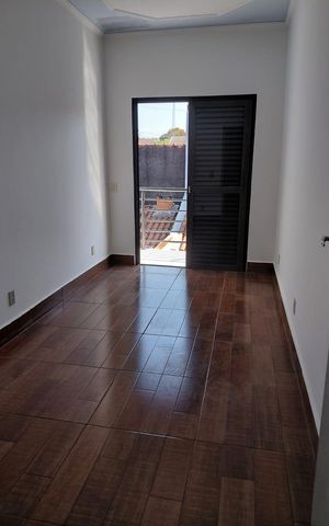 Casa à venda com 145m², 3 quartos e 2 vagas