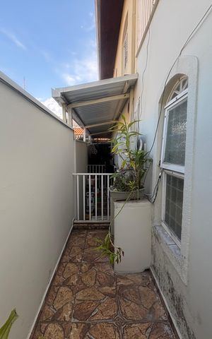 Casa à venda com 284m², 4 quartos e 4 vagas Casa à venda com 284m², 4 quartos e 4 vagasÁrea externa