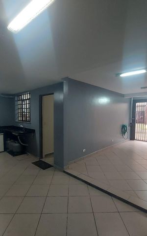 Casa à venda com 128m², 2 quartos e 1 vaga Casa à venda com 128m², 2 quartos e 1 vagaGaragem