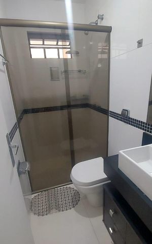 Casa à venda com 128m², 2 quartos e 1 vaga Casa à venda com 128m², 2 quartos e 1 vagaBanheiro Social