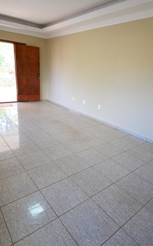 Casa para alugar com 120m², 3 quartos e 4 vagas
