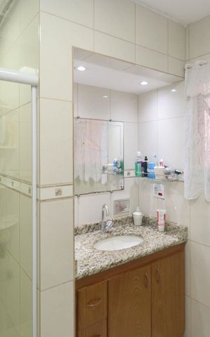 Casa à venda com 135m², 3 quartos e 2 vagas Casa à venda com 135m², 3 quartos e 2 vagasBanheiro 1