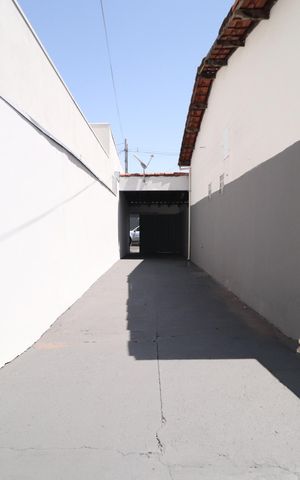 Casa para alugar com 60m², 2 quartos e 1 vagaGaragens
