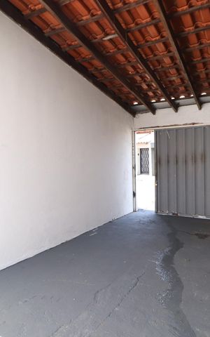 Casa para alugar com 60m², 2 quartos e 1 vagaGaragens