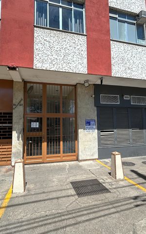 Apartamento para alugar com 83m², 3 quartos e 2 vagasFachada + placa