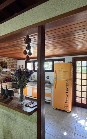 Casa de condomínio para alugar com 280m², 3 quartos e 2 vagasLavabo