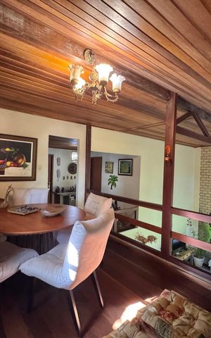 Casa de condomínio para alugar com 280m², 3 quartos e 2 vagasHall Dormitórios