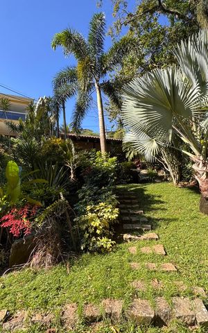 Casa de condomínio para alugar com 280m², 3 quartos e 2 vagasFachada