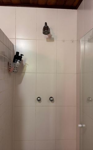 Casa de condomínio para alugar com 280m², 3 quartos e 2 vagasSuíte 1 - Banheiro