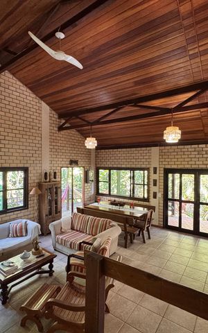 Casa de condomínio para alugar com 280m², 3 quartos e 2 vagasSala