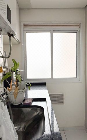 Apartamento à venda com 49m², 2 quartos e 1 vaga Apartamento à venda com 49m², 2 quartos e 1 vagaCozinha e Área de Serviço