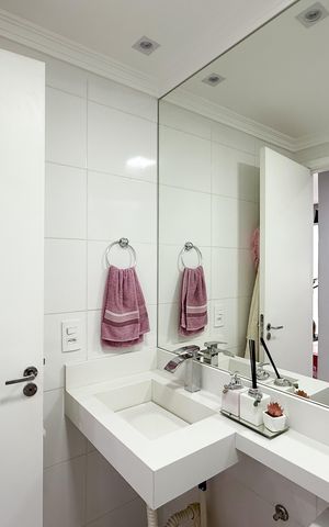 Apartamento à venda com 49m², 2 quartos e 1 vaga Apartamento à venda com 49m², 2 quartos e 1 vagaBanheiro