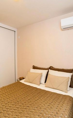 Apartamento à venda com 84m², 3 quartos e 2 vagas Apartamento à venda com 84m², 3 quartos e 2 vagasSuíte