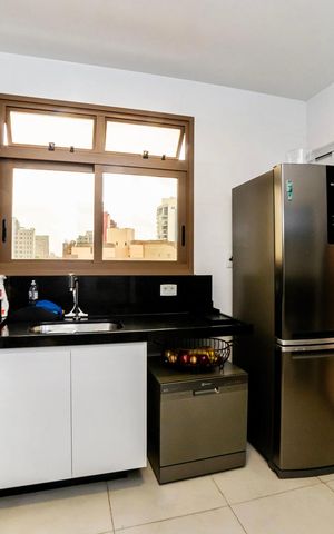Apartamento à venda com 84m², 3 quartos e 2 vagas Apartamento à venda com 84m², 3 quartos e 2 vagasCozinha e Área de Serviço