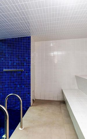 Apartamento à venda com 84m², 3 quartos e 2 vagas Apartamento à venda com 84m², 3 quartos e 2 vagasÁrea comum - sauna