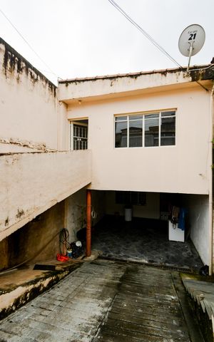 Casa à venda com 125m², 2 quartos e 2 vagasGaragem