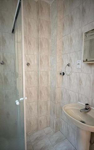 Studio para alugar com 27m², 1 quarto e sem vaga Studio para alugar com 27m², 1 quarto e sem vagaBanheiro