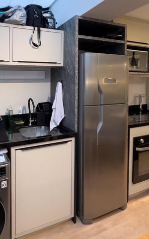 Studio à venda com 42m², 1 quarto e sem vaga Studio à venda com 42m², 1 quarto e sem vagaCozinha e área de serviço