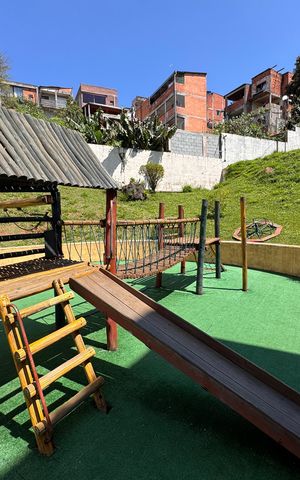 Apartamento para alugar com 50m², 2 quartos e 1 vaga Apartamento para alugar com 50m², 2 quartos e 1 vagaÁrea comum - Playground