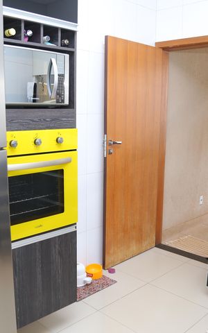 Casa à venda com 300m², 3 quartos e 3 vagas